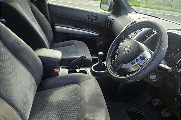 2011 Nissan X-TRAIL ST T31