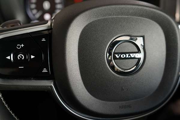 2019 Volvo XC90 D5 R-Design