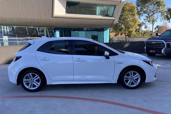 2019 Toyota Corolla Ascent Sport Hybrid ZWE211R