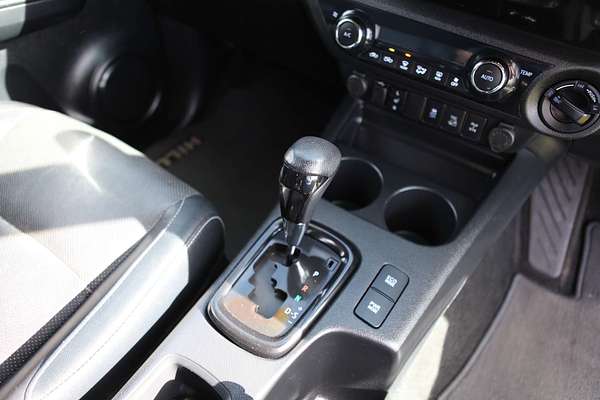 2019 Toyota Hilux Rogue GUN126R 4X4