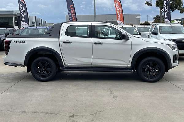 2025 Isuzu D-MAX X-TERRAIN 4X4