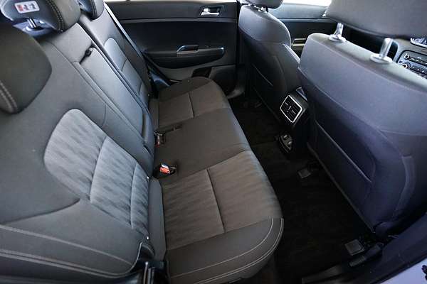 2019 Kia SPORTAGE SPORTAGE Si (FWD) D9W52G61