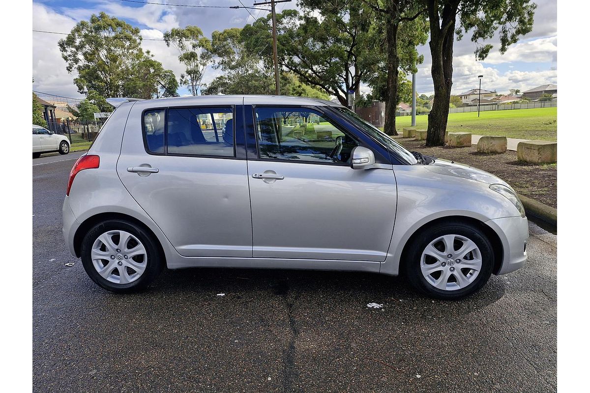 2010 Suzuki Swift RE4 RS415