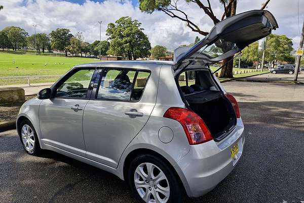 2010 Suzuki Swift RE4 RS415