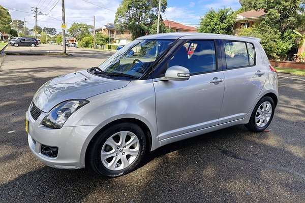 2010 Suzuki Swift RE4 RS415