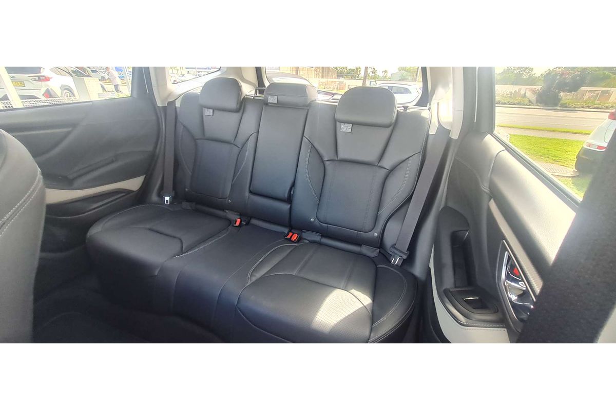 2024 Subaru Forester 2.5i-S S5