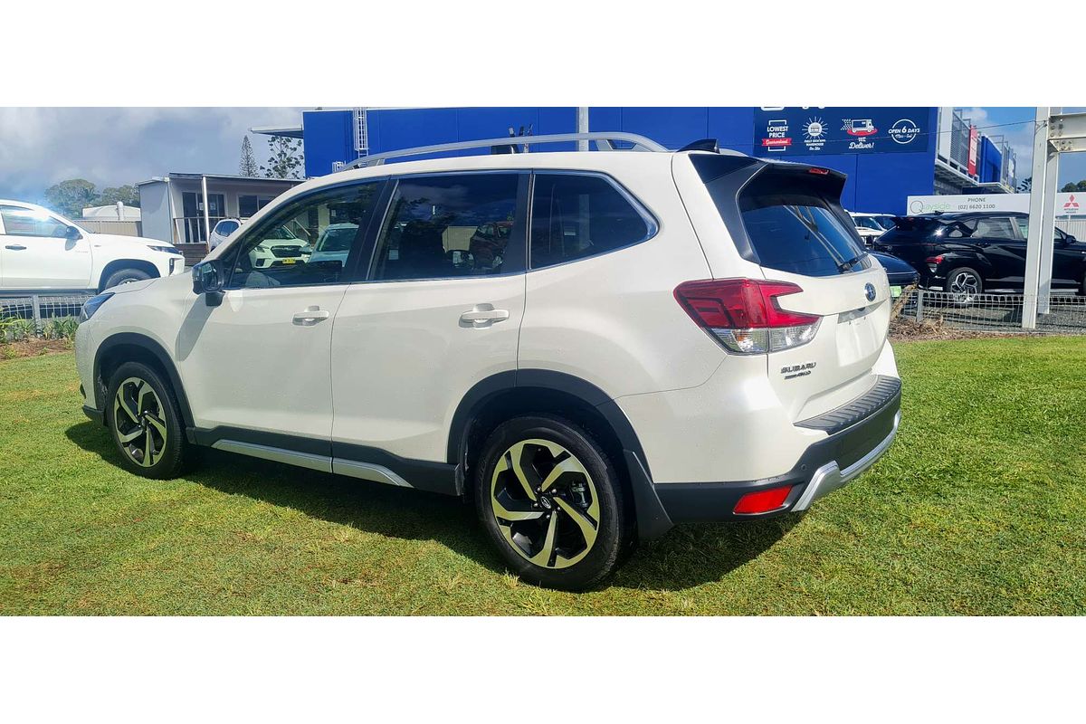 2024 Subaru Forester 2.5i-S S5