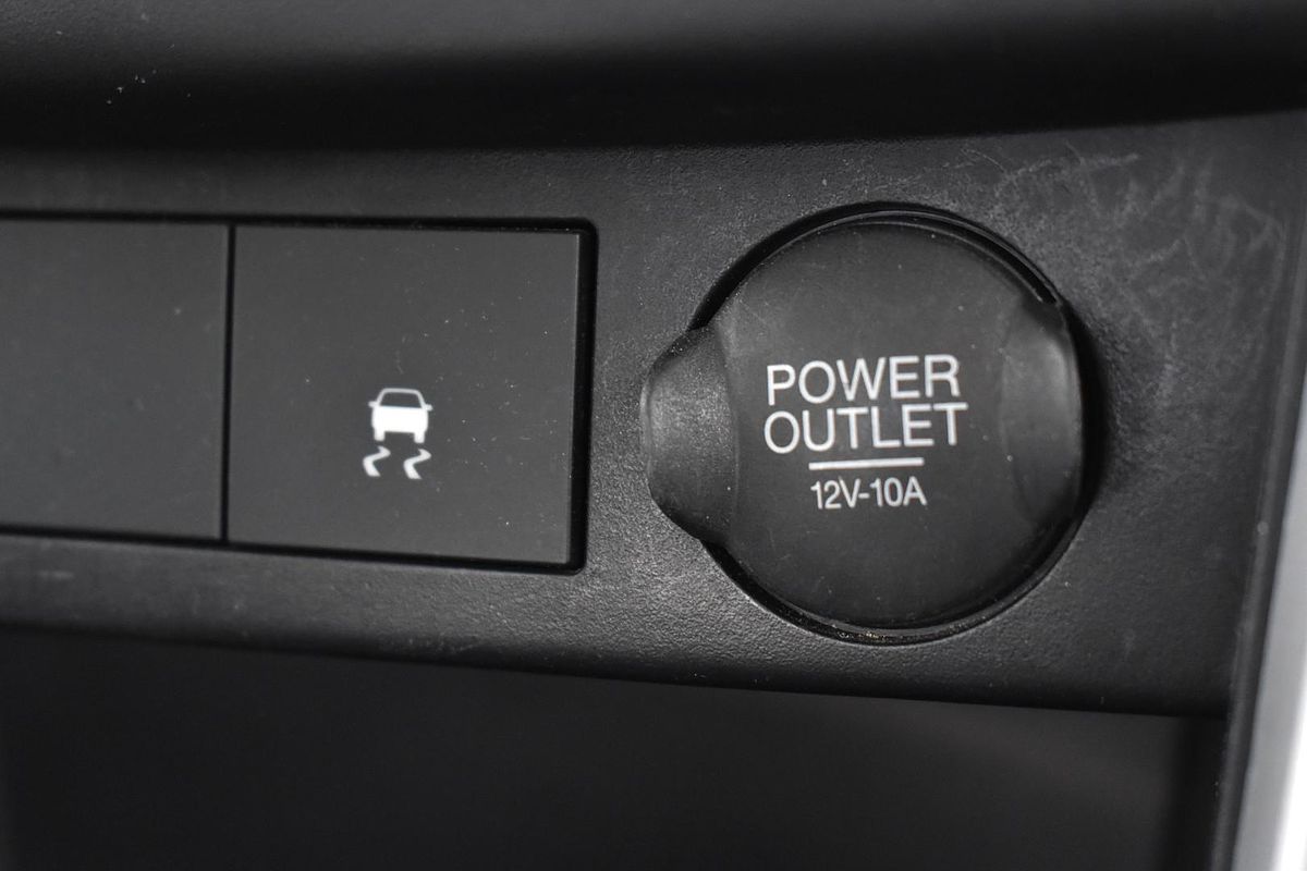 2013 Mazda BT-50 XTR Hi-Rider UP Rear Wheel Drive