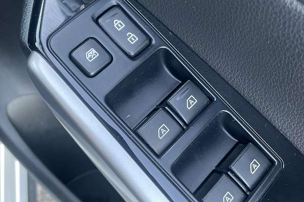 2021 Mitsubishi Pajero Sport Exceed QF