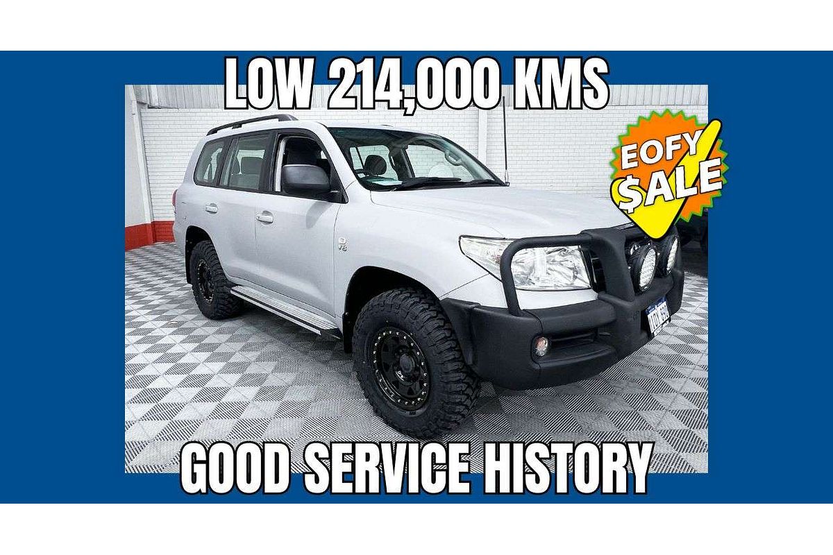 2011 Toyota Landcruiser GXL UZJ200R