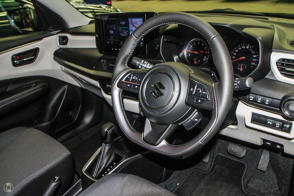2024 Suzuki Swift Hybrid GLX UZ
