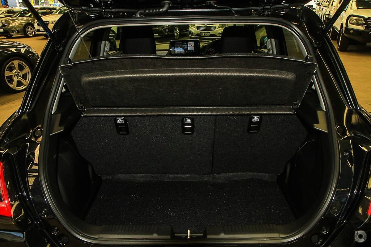 2024 Suzuki Swift Hybrid GLX UZ