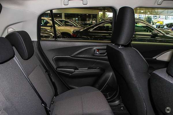 2024 Suzuki Swift Hybrid GLX UZ