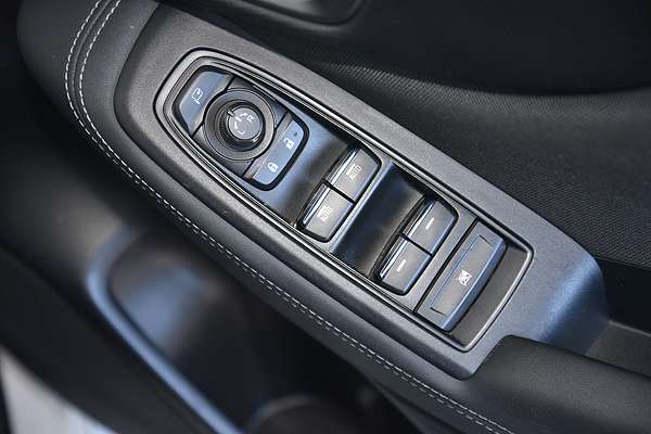 2023 Subaru Forester 2.5i 50 Years Edition S5
