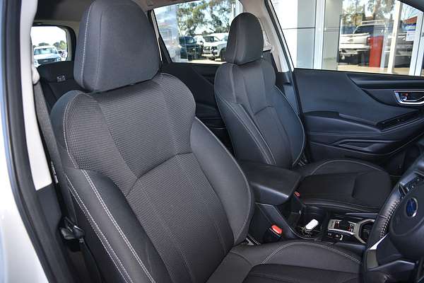 2023 Subaru Forester 2.5i 50 Years Edition S5