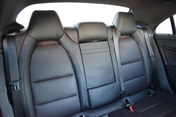 2015 Mercedes-Benz CLA-Class CLA200 C117
