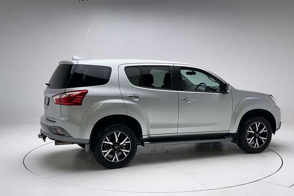 2021 Isuzu MU-X LS-U