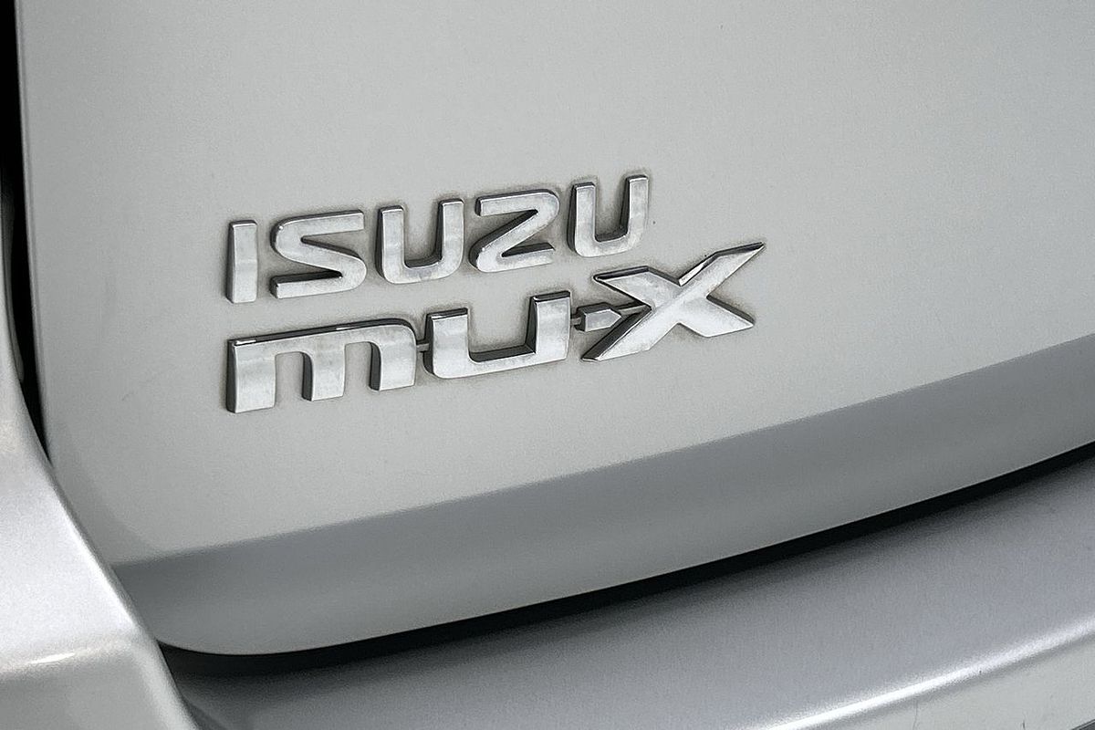 2021 Isuzu MU-X LS-U