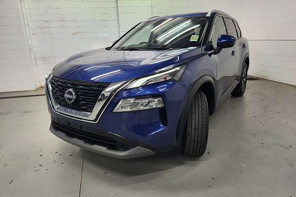 2025 Nissan X-TRAIL ST-L T33