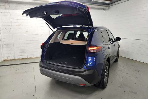 2025 Nissan X-TRAIL ST-L T33