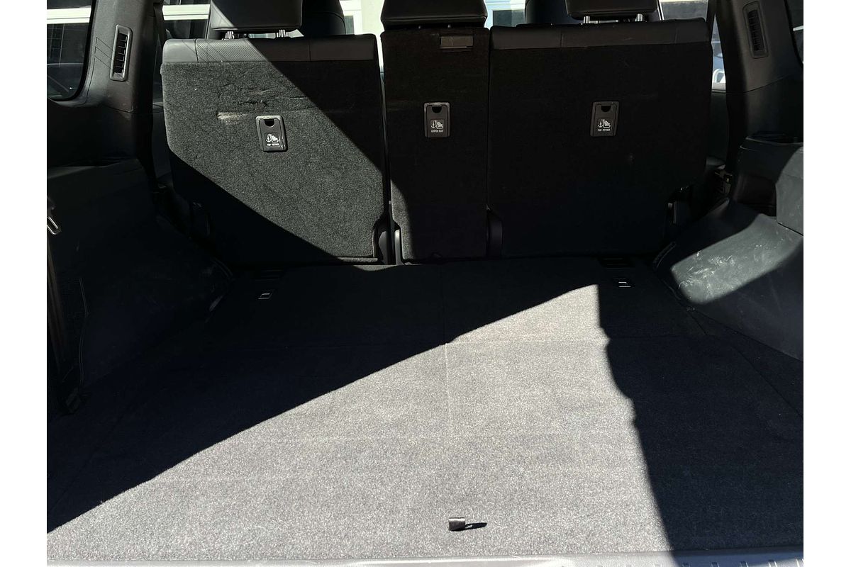 2022 Toyota Landcruiser VX FJA300R