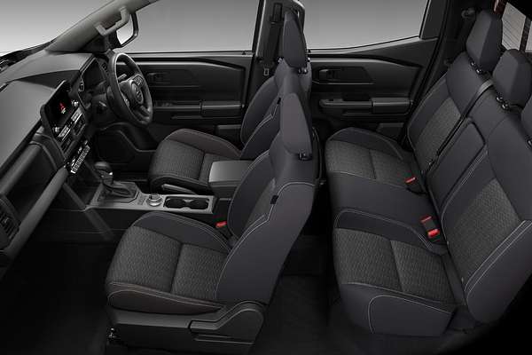 2025 Mitsubishi Triton GLX-R MV 4X4