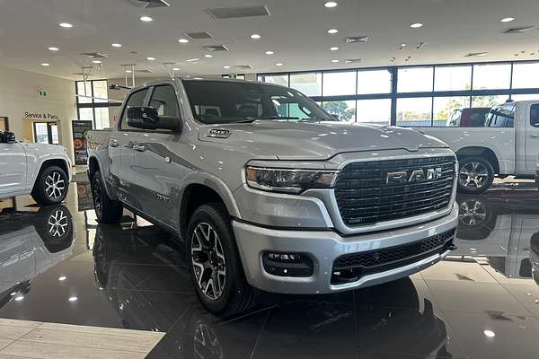 2025 RAM 1500 Laramie Sport Hurricane SO RamBox DT 4X4 SWB