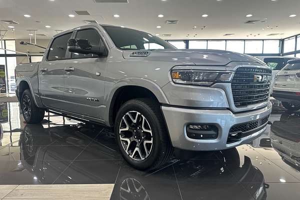 2025 RAM 1500 Laramie Sport Hurricane SO RamBox DT 4X4 SWB