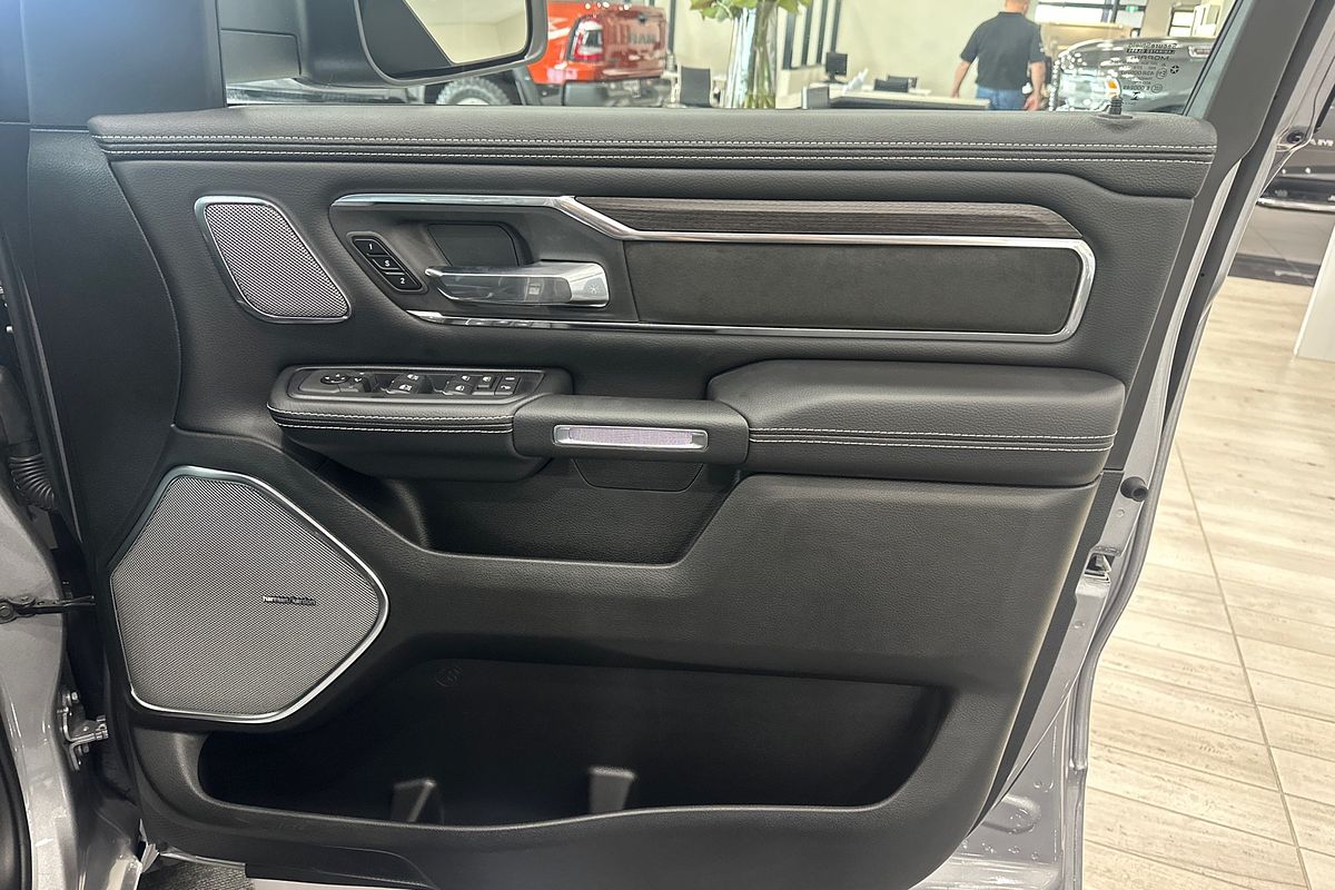 2025 RAM 1500 Laramie Sport Hurricane SO RamBox DT 4X4 SWB