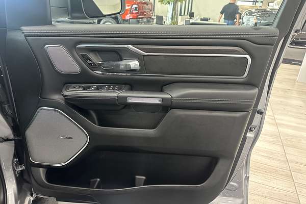 2025 RAM 1500 Laramie Sport Hurricane SO RamBox DT 4X4 SWB