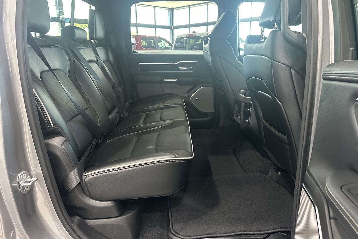 2025 RAM 1500 Laramie Sport Hurricane SO RamBox DT 4X4 SWB