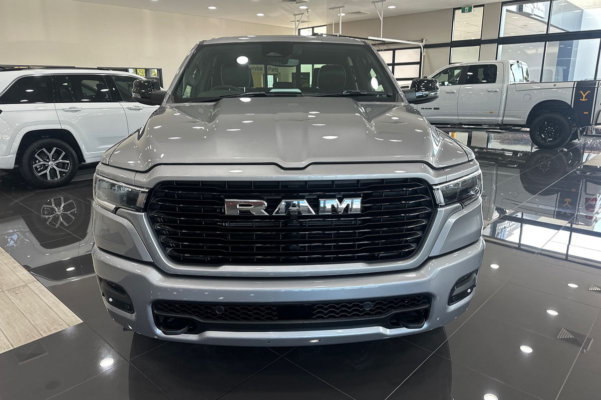 2025 RAM 1500 Laramie Sport Hurricane SO RamBox DT 4X4 SWB