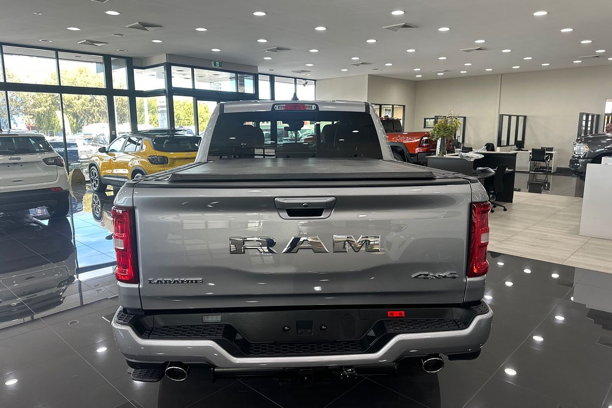 2025 RAM 1500 Laramie Sport Hurricane SO RamBox DT 4X4 SWB