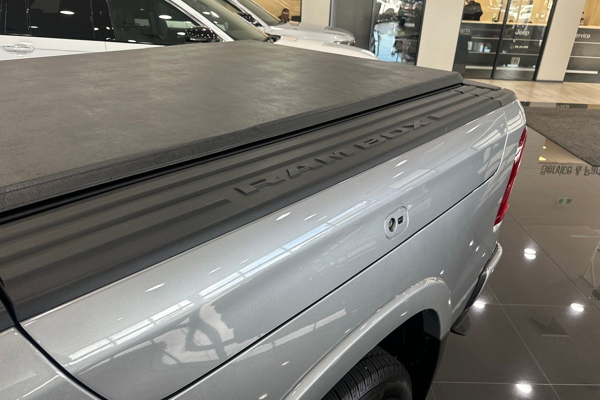 2025 RAM 1500 Laramie Sport Hurricane SO RamBox DT 4X4 SWB