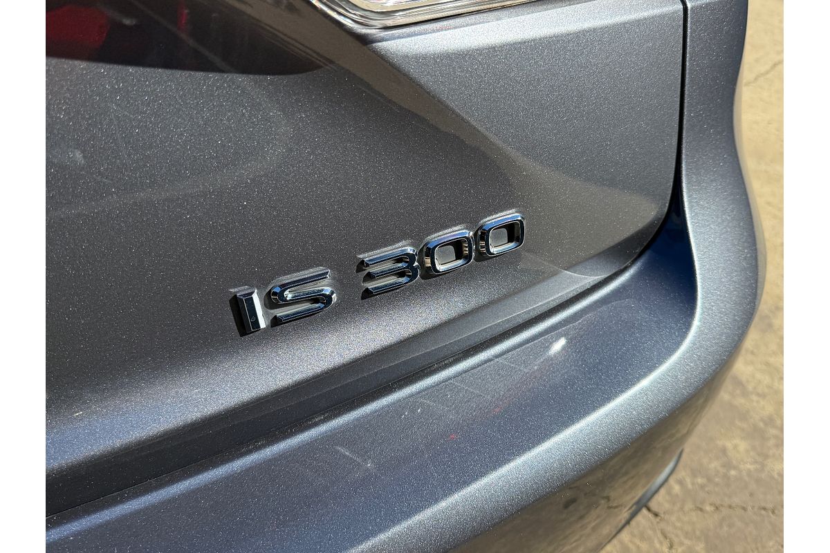 2018 Lexus IS IS300 Luxury ASE30R