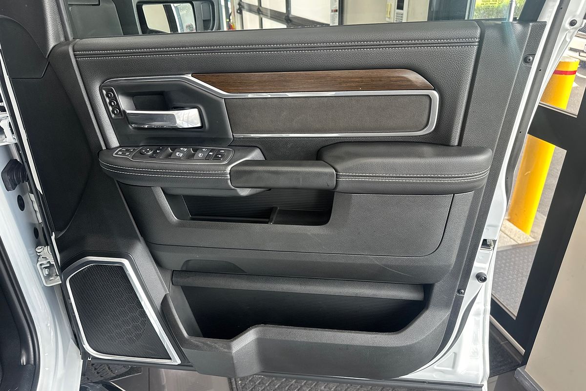 2024 RAM 2500 Yellowstone Edition Rambox DJ 4X4