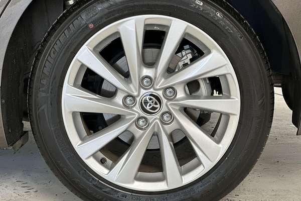 2022 Toyota Camry Ascent Sport AXVH70R