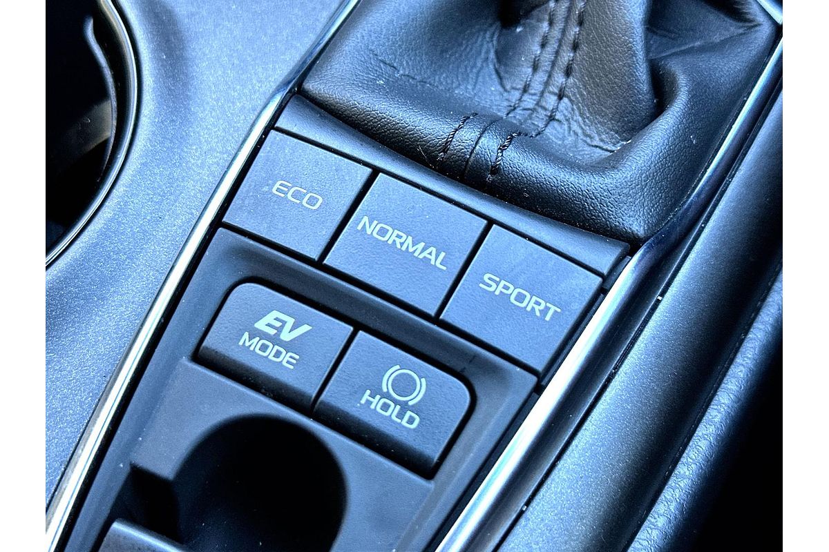 2022 Toyota Camry Ascent Sport AXVH70R