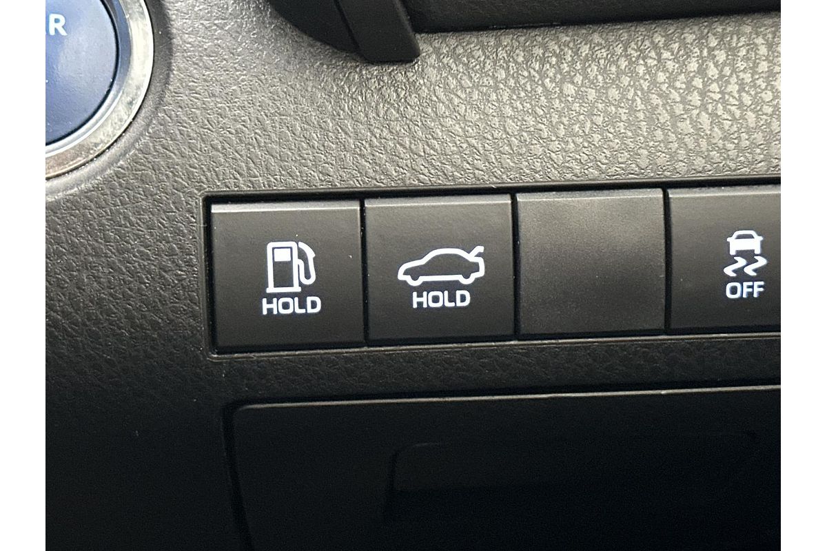 2022 Toyota Camry Ascent Sport AXVH70R