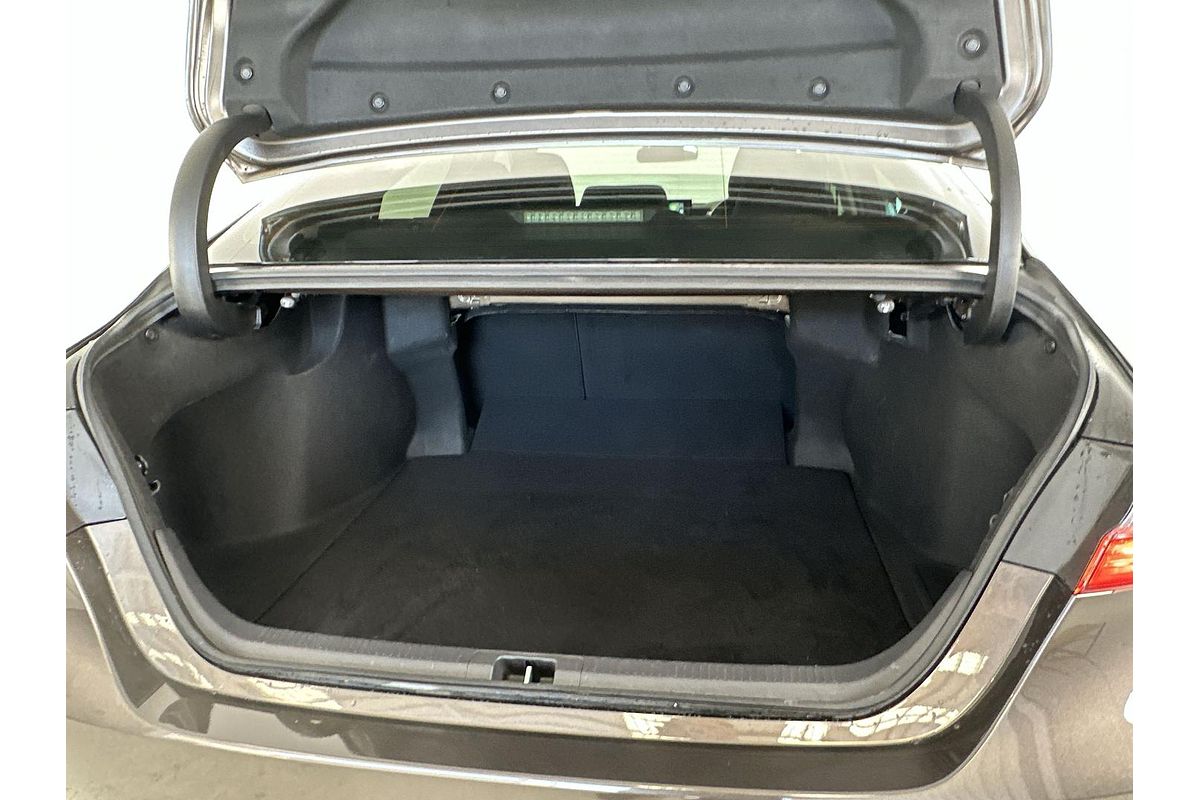 2022 Toyota Camry Ascent Sport AXVH70R