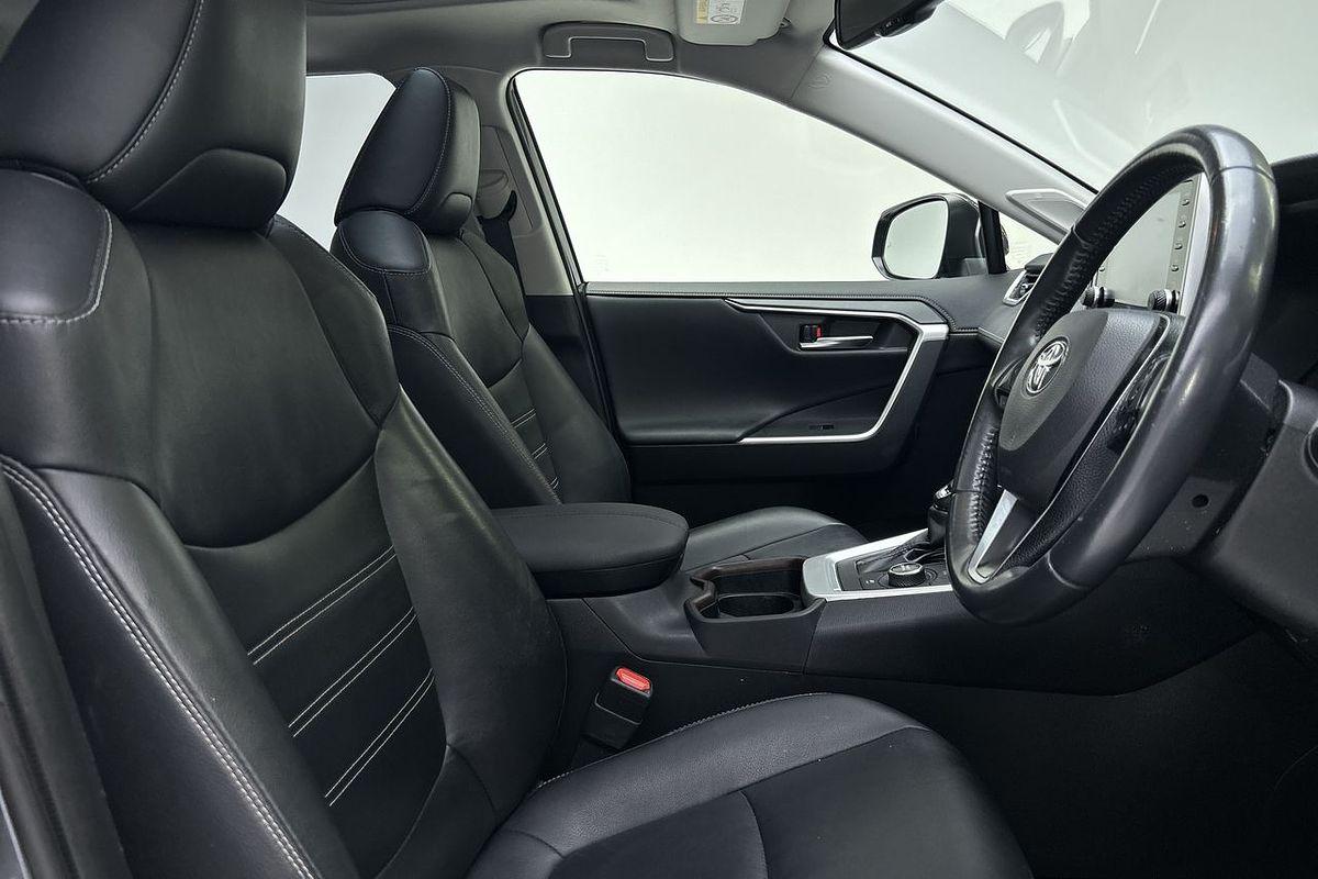 2019 Toyota RAV4 Cruiser AXAH54R