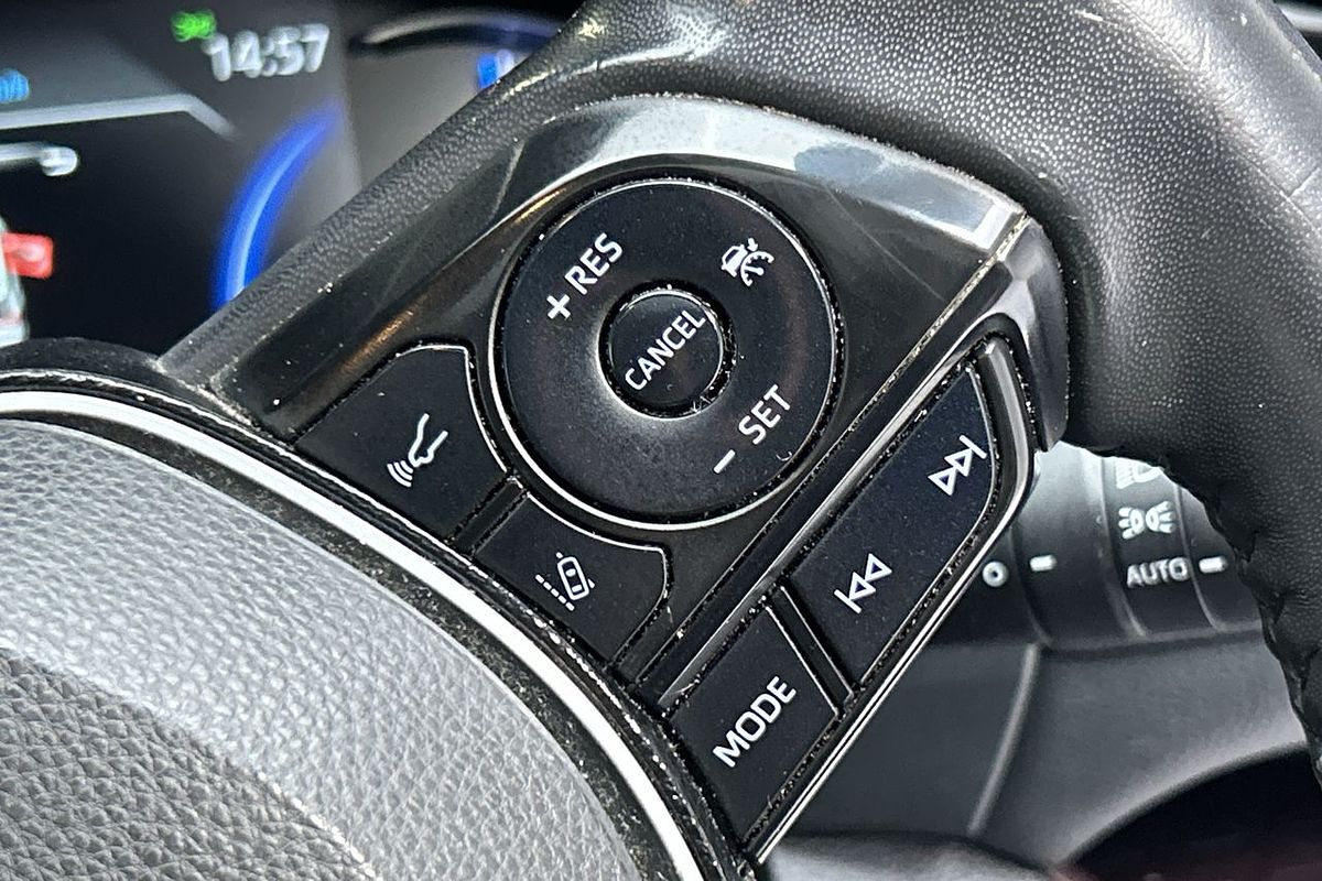 2019 Toyota RAV4 Cruiser AXAH54R