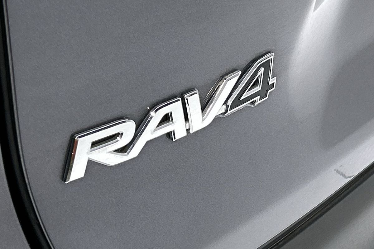 2019 Toyota RAV4 Cruiser AXAH54R