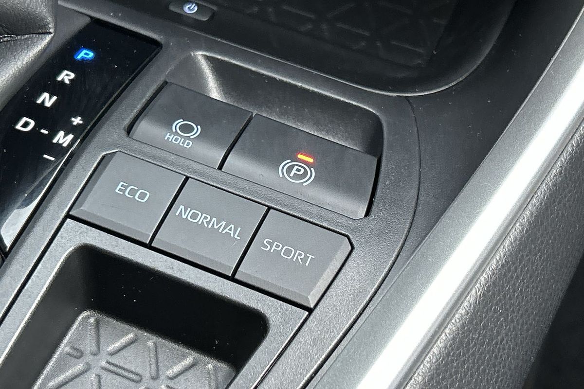 2022 Toyota RAV4 GXL MXAA52R