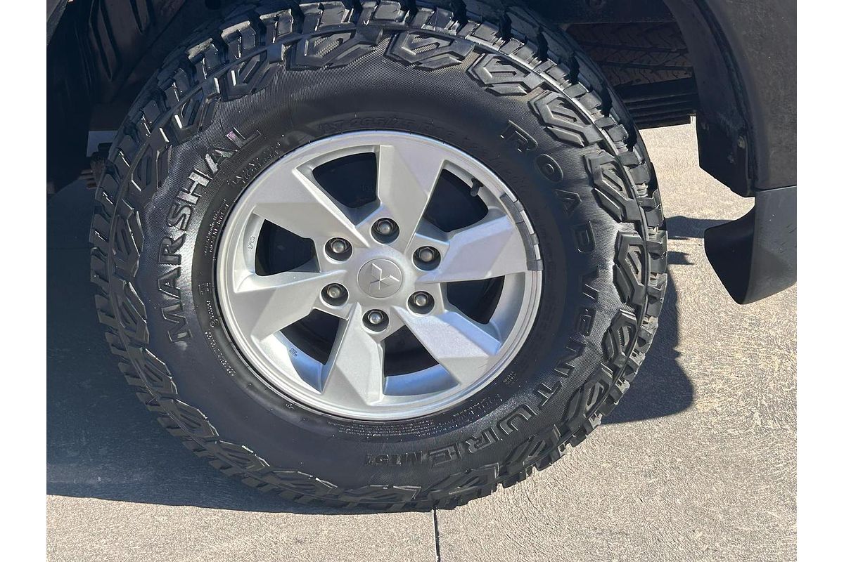 2017 Mitsubishi Triton GLX+ MQ 4X4