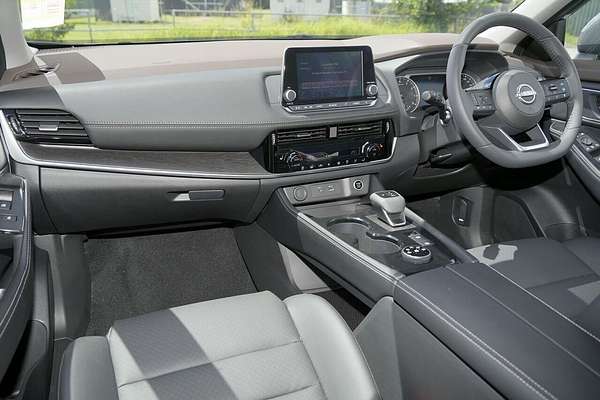 2024 Nissan X-TRAIL ST-L T33
