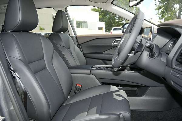 2024 Nissan X-TRAIL ST-L T33