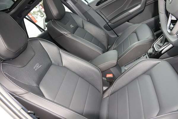2024 Volkswagen T-Roc 140TSI R-Line D11