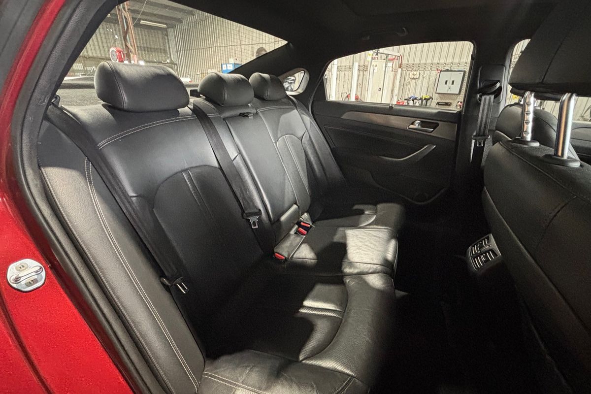 2017 Hyundai Sonata Premium LF4