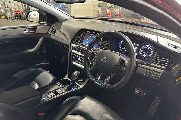 2017 Hyundai Sonata Premium LF4